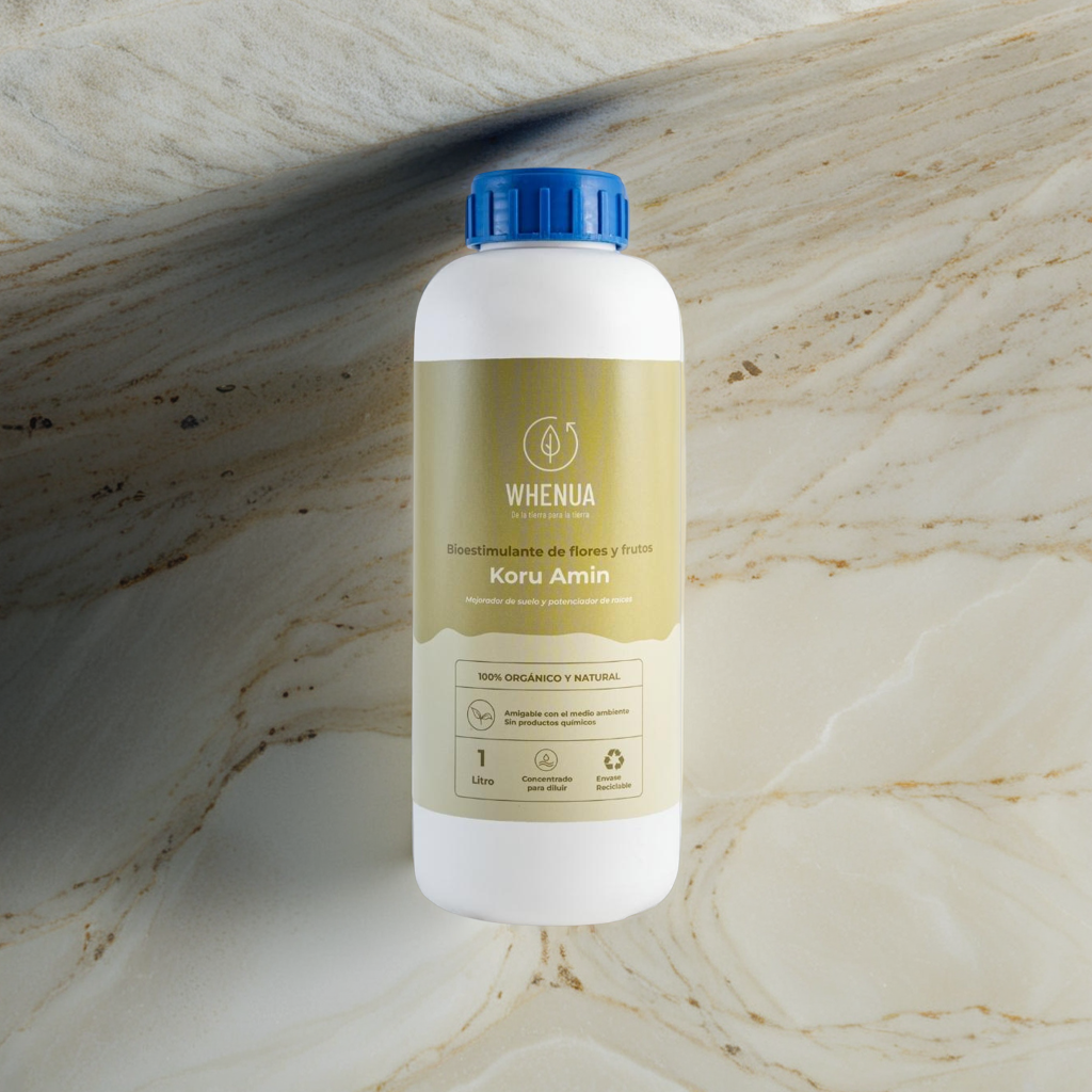 Envase de Koru Amin de Whenua, corrector foliar que recupera el color de las hojas amarillas